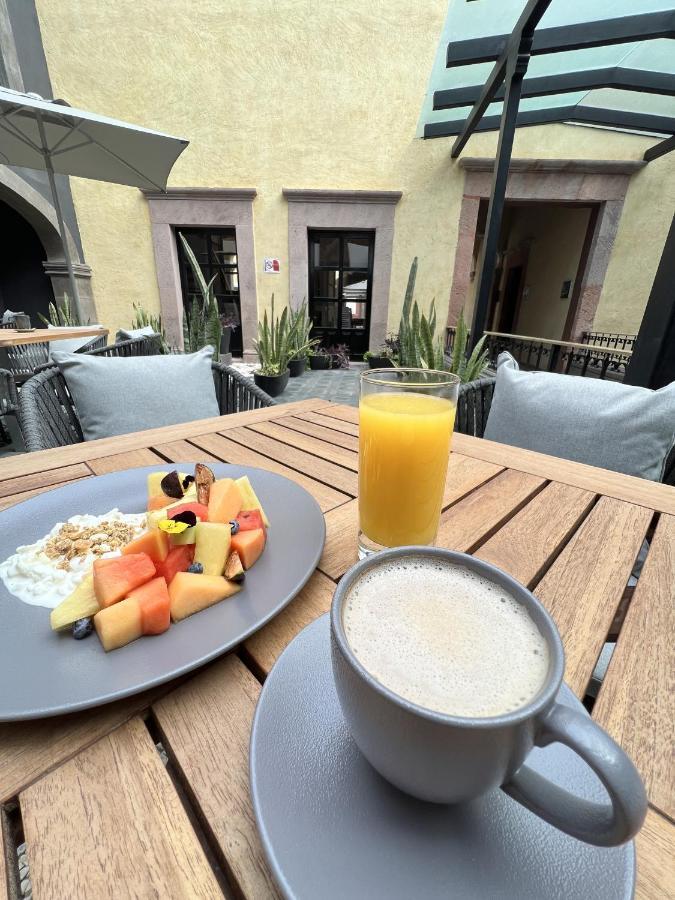 Hotel Patio Santiago เกเรตาโร ภายนอก รูปภาพ